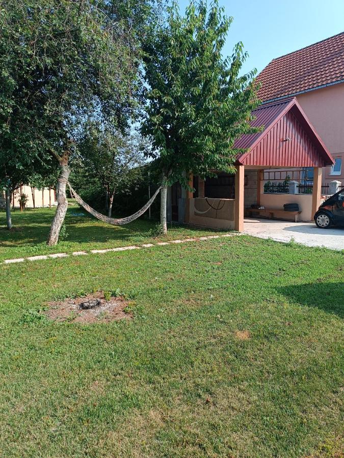 Calm Nest Lägenhet Nikšić Exteriör bild